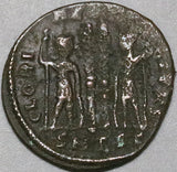 324 Constantius II AE3 Roman Empire Soldiers Legionary Standards (24121702R)