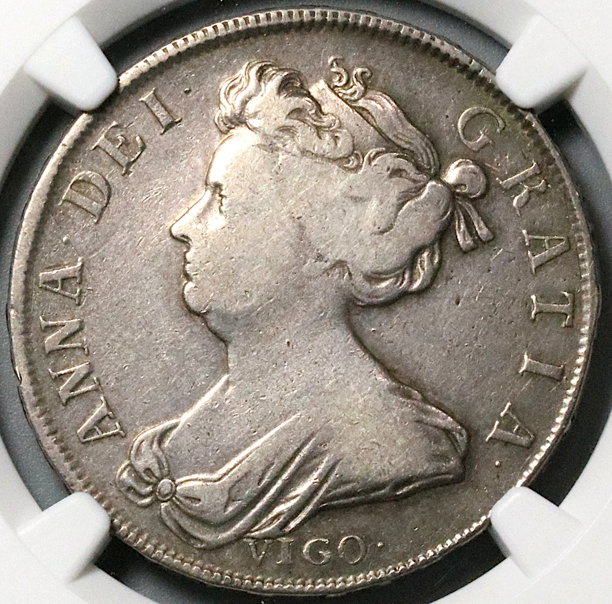 1703 NGC F 15 Anne Vigo 1/2 Crown Great Britain England Spanish