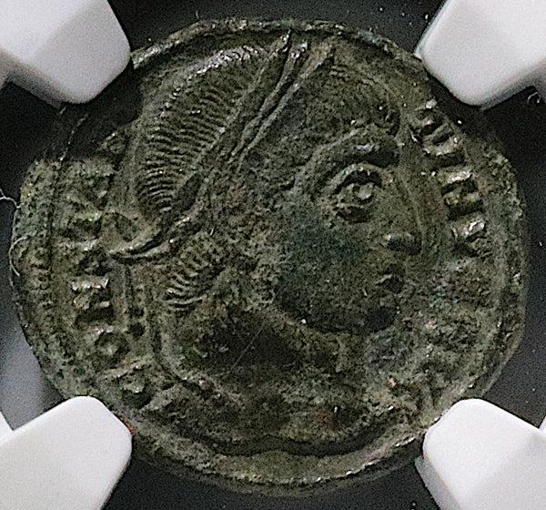 328 NGC Ch VF Constantine I Nummus AE3 Roman Empire Campgate Siscia (25060805C)