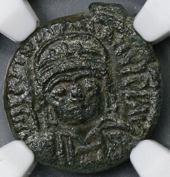 562 NGC Ch XF Ravenna Justinian I Byzantine Empire Decanummium (19070602C)